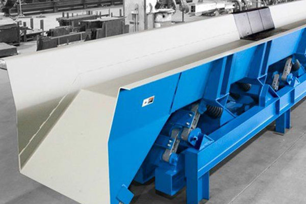 是時候為您的生產(chǎn)選購一臺更適合的振動輸送機了??！